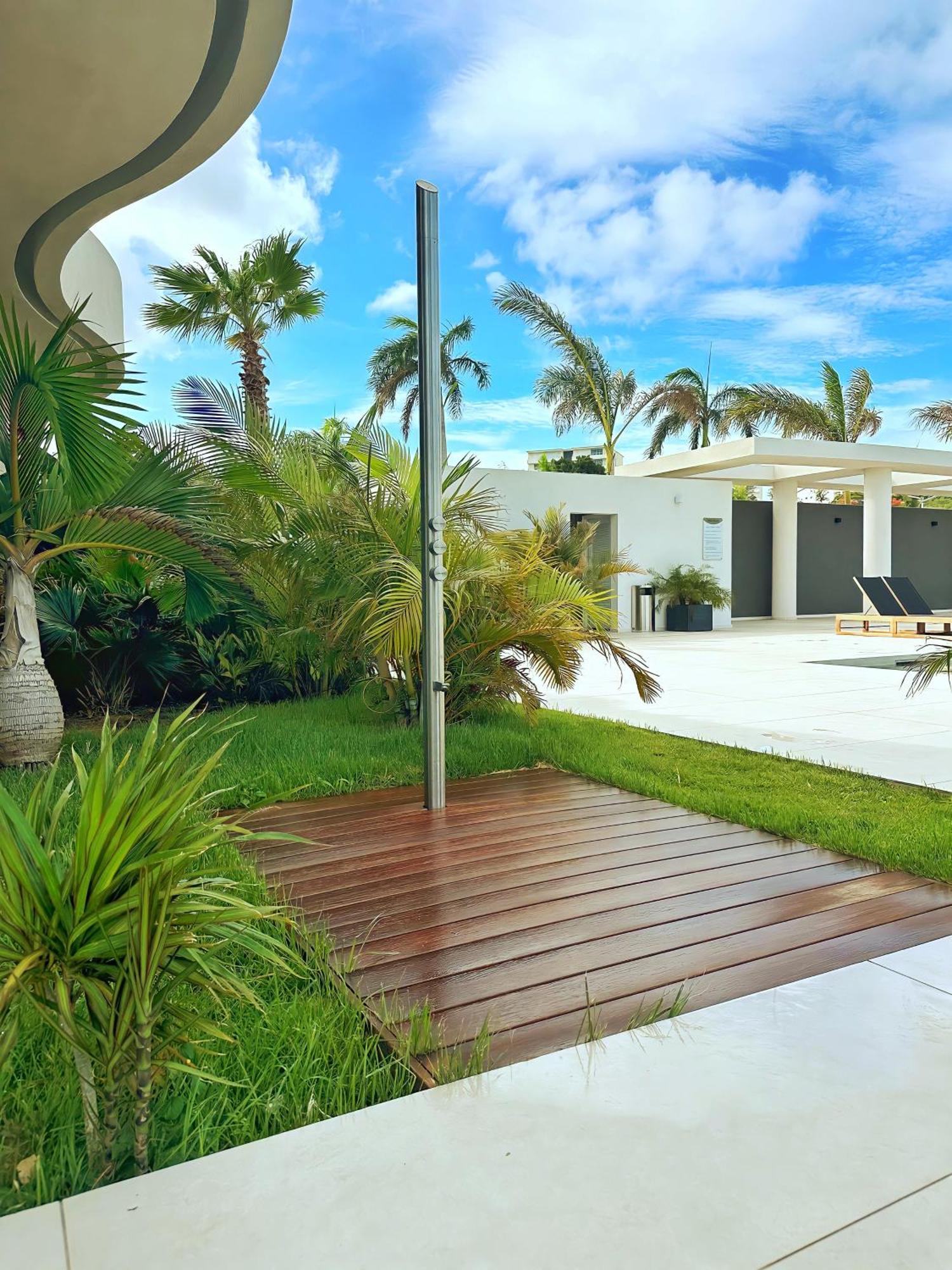 Mullet Bay Suites - Your Luxury Stay Awaits Cupecoy  Экстерьер фото